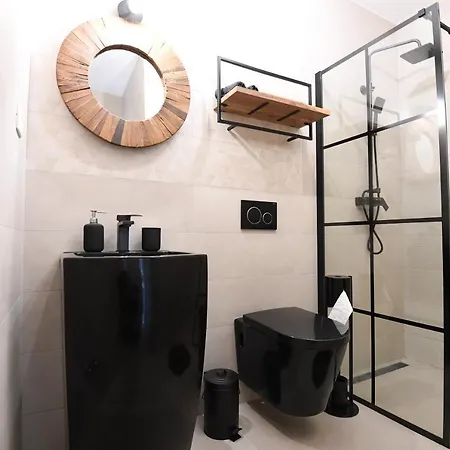 Camellia Apartman *